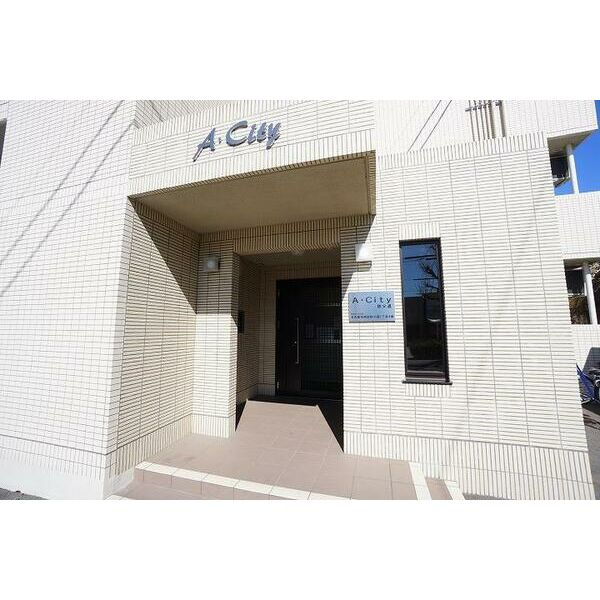 A・City秩父通のエントランス