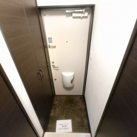 バルティゴの玄関