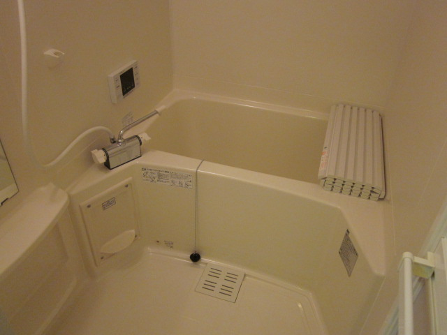 ボーヤハイムの浴室|追焚付バス