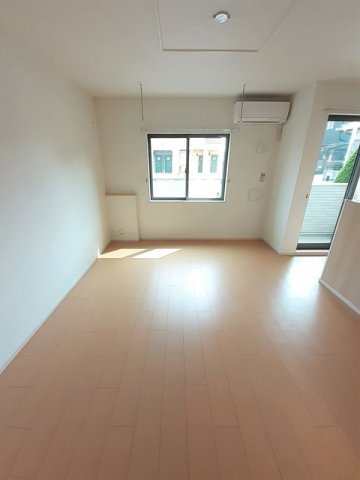 カルム　Ａの居間・リビング