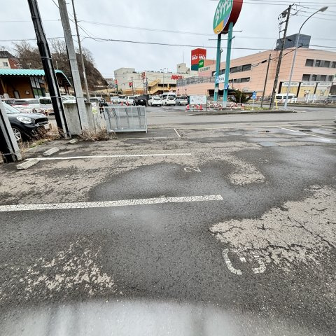 プレジャー室蘭駅前Ⅱの駐車場