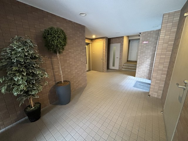 ソレイユ服部のロビー