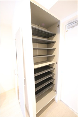 【収納】 | フォーリアライズ阿波座WEST