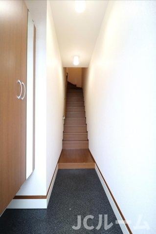 セーフハウスの内装