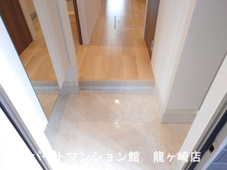 【玄関】 | ヒカルサ土浦滝田