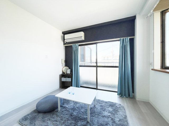 フォート佐古の居間・リビング