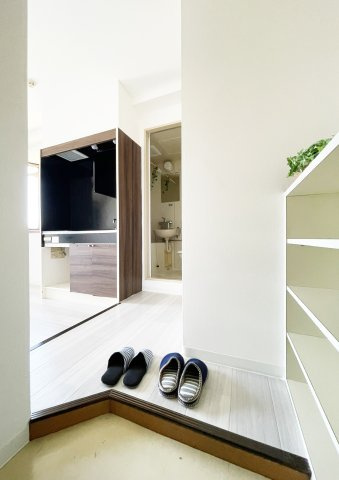 フォート佐古の玄関