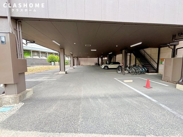 プラチナハイツ安井Ⅱ　　刈谷市近郊の賃貸ならクラスホーム刈谷店の駐車場