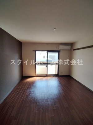 【居間・リビング】 | ア・ラ・モード18 | 別部屋写真です。