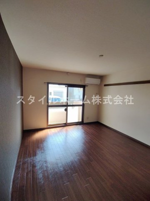 【居間・リビング】 | ア・ラ・モード18 | 別部屋写真です。