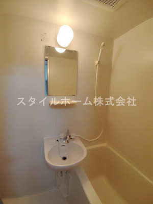 【浴室】 | ア・ラ・モード18 | 別部屋写真です。