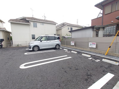 レジーナ　ガーデンＡの駐車場