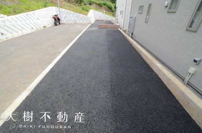 【駐車場】 | 海老名市上今泉４丁目　新築戸建て 全3棟　【仲介手数料無料】