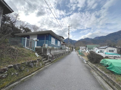 【前面道路含む現地写真】 | 大津市南小松1594-362　中古戸建