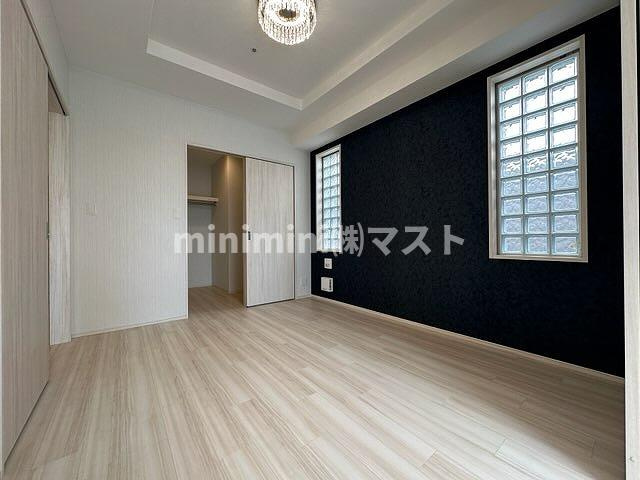 レオングラン本町橋の洋室