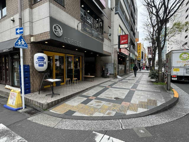 長嶋ビルのエントランス