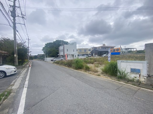 読谷村渡慶次（全3区画）ラスト2号区の前面道路含む現地写真|※西側公道6m♪