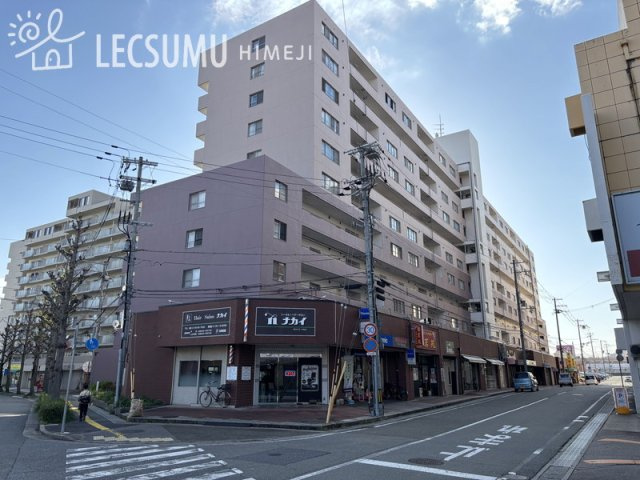 藤和しらさぎハイタウンA棟の外観