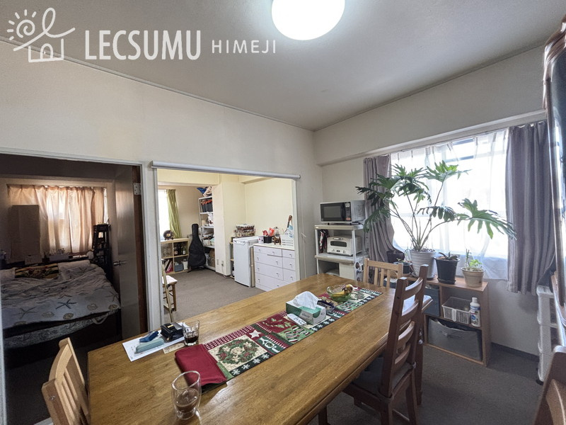 藤和しらさぎハイタウンA棟の居間・リビング