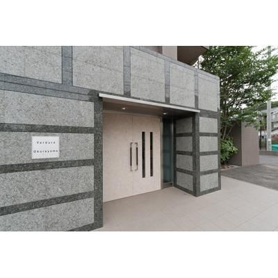 ヴェルデュール大倉山のエントランス