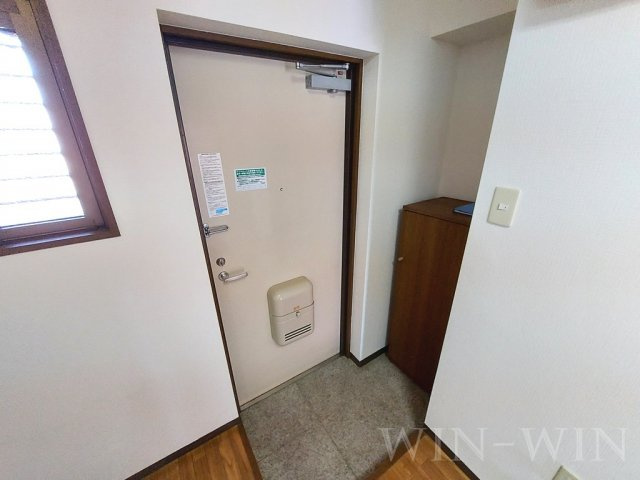 ア・ラ・モード18の玄関