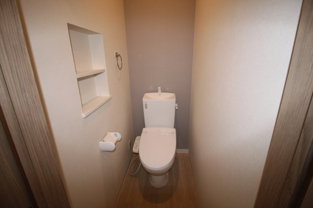 南国市田村乙　中古戸建　（未入居物件）のトイレ|2Ｆ