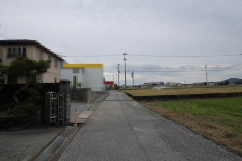 南国市田村乙　新築戸建の前面道路含む現地写真