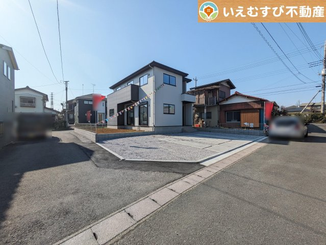 Zut PLUS　比企郡滑川町20期の前面道路含む現地写真