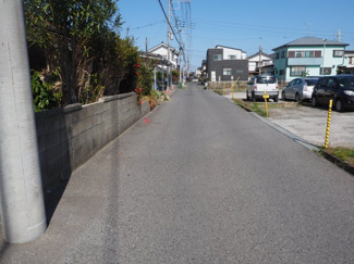 【前面道路含む現地写真】