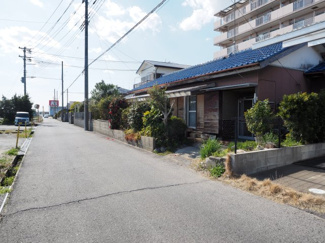 【前面道路含む現地写真】