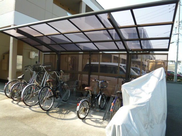 倉敷市茶屋町のアパートのその他共用部分|自転車・バイク置き場