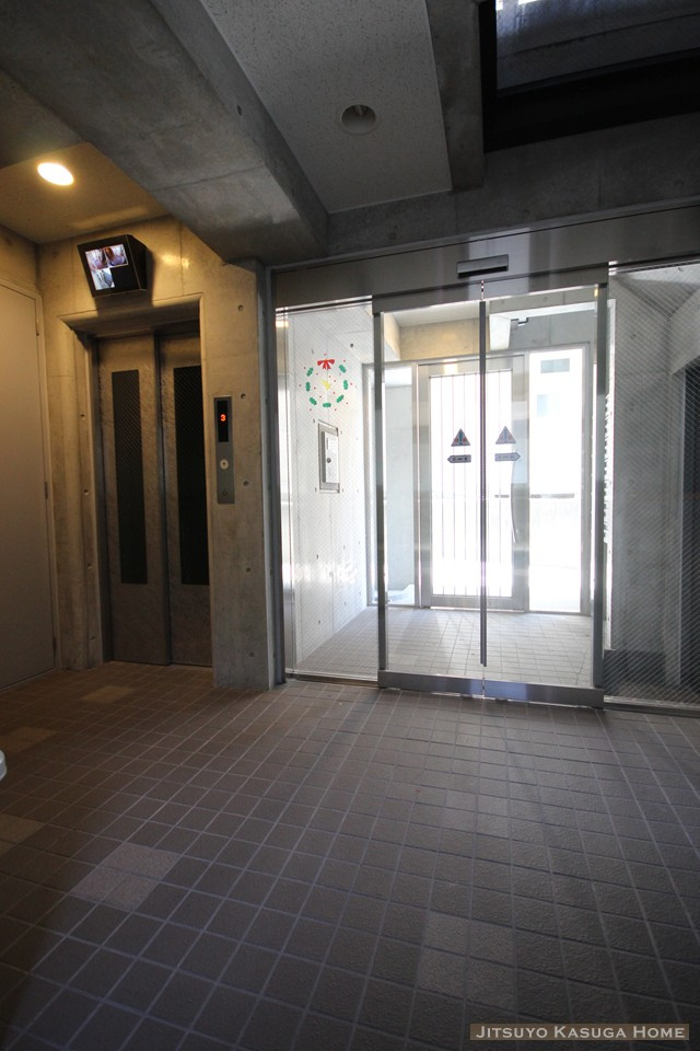 【エントランス】