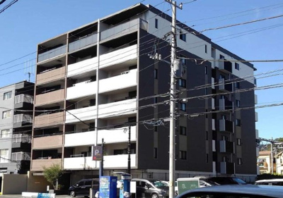 【外観】 | デュフレ横浜保土ヶ谷町　 | 総戸数32戸、2020年7月築、管理人は日勤勤務につき管理体制良好です♪