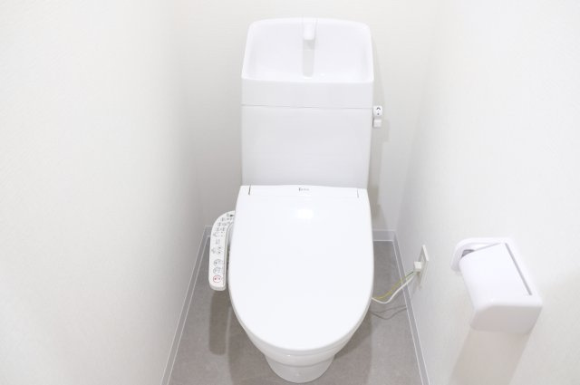 【トイレ】 | ル・クール長瀬 | 落ち着いたトイレです