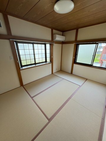 府中市押立町１丁目のアパートの寝室