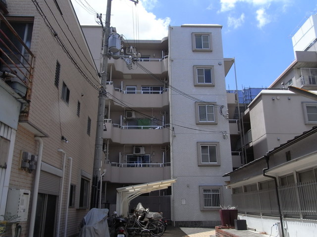 ストーク西灘の外観