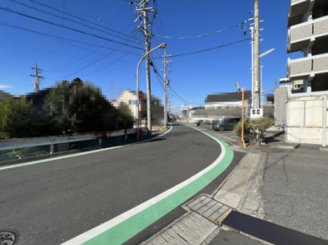 プライムハウスの周辺|前面道路