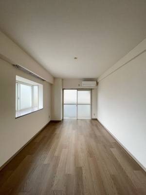 【洋室】 | グランピアマンション西新 | 別号室の写真になります。現況優先。