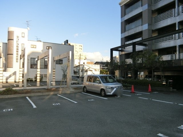 ミューズパークの駐車場