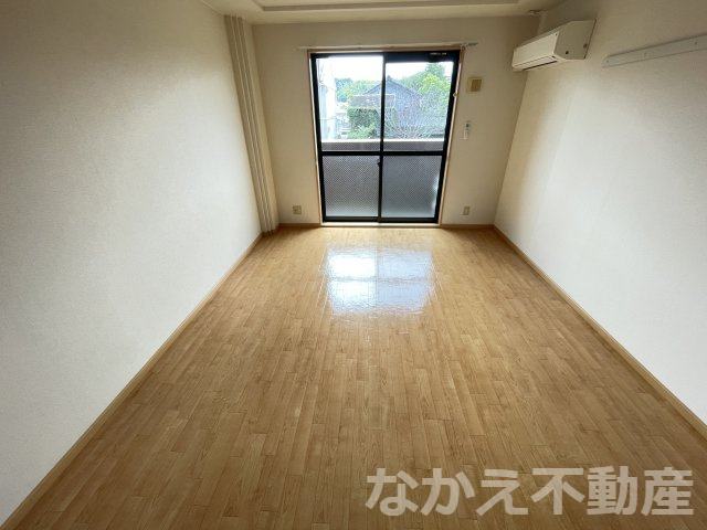 【居間・リビング】 | ゆったりとした居間です