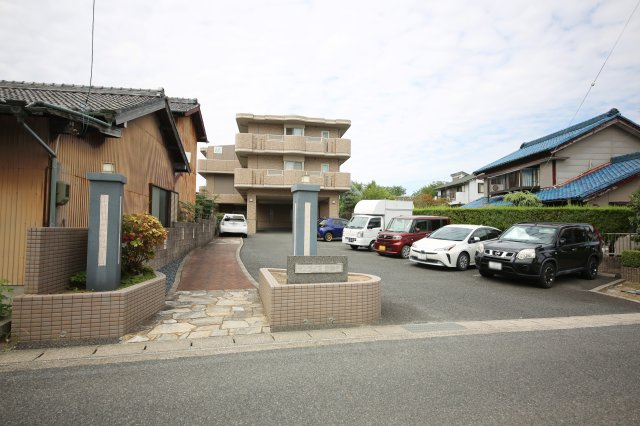 サンライズ新舞子の駐車場
