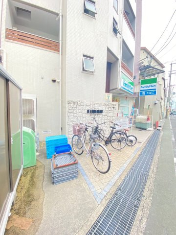 rumorの駐車場