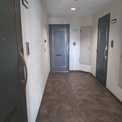 アーバンヴェール参号館のエントランス