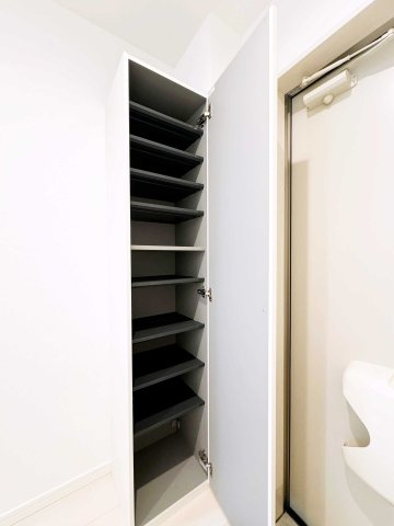 ハーモニーテラス山田西町の玄関