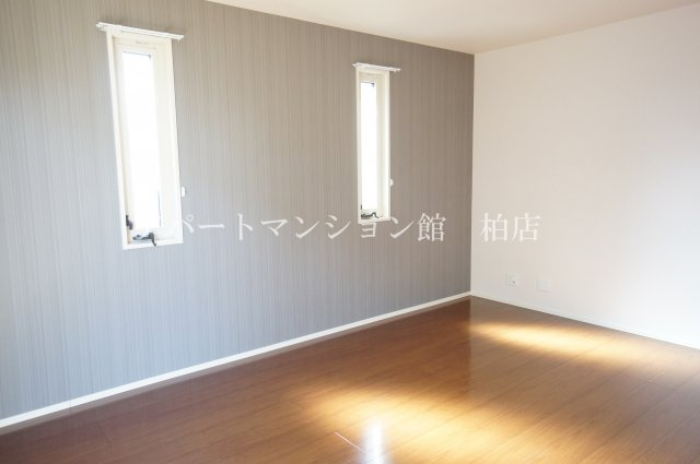 エクセレントヒルⅡ棟の居間・リビング