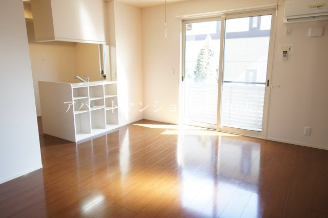 エクセレントヒルⅡ棟の居間・リビング