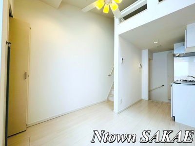 【居間・リビング】 | ルークス名古屋 | ゆったり過ごせる居間です