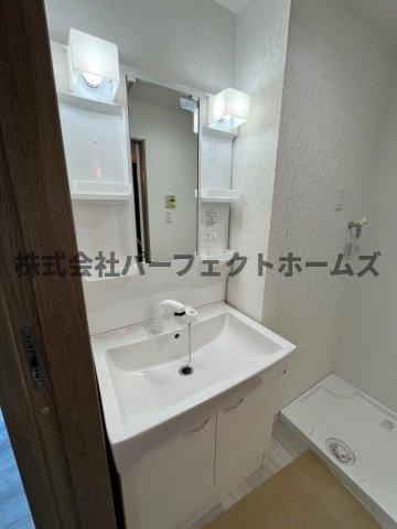 LYCKA　リュッカの洗面所|明るい洗面所です