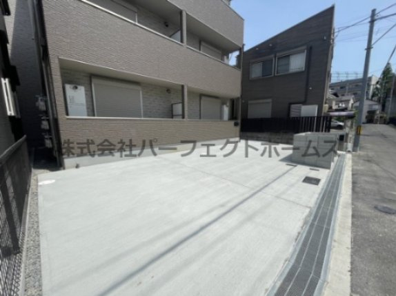 LYCKA　リュッカの駐車場
