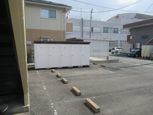 マイライフの駐車場